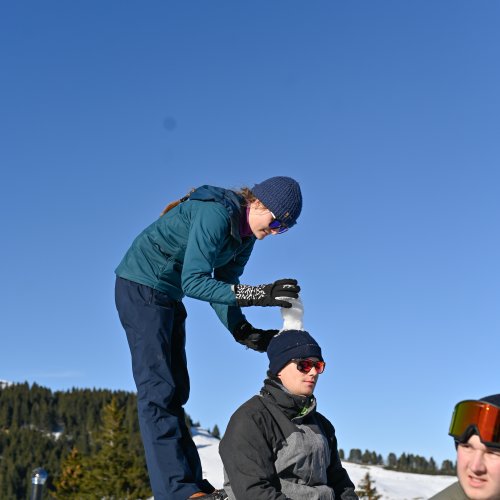 <img alt="" src="/images/0/5/f/f/c/05ffce8f161b140538e8c050976521ba943862ae-schneetag2024-32-von-43.jpg?alt" />